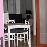 Апартаменты Welcome Centre St Pierre Fontinettes Кале